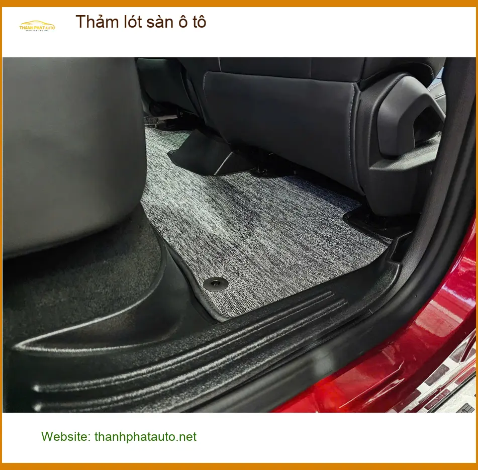 Anh Tấn thay thảm lót sàn ô tô cho Hyundai Accent tại Quận 12 để nội thất luôn sạch sẽ ảnh thực tế 5