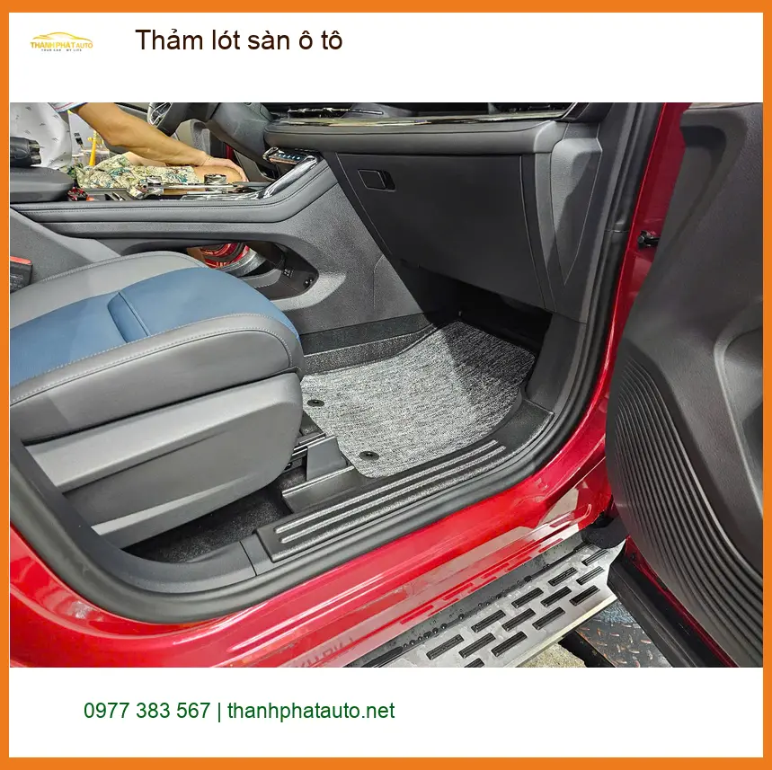 Chị Minh thay thảm lót sàn ô tô Honda CRV tại Quận 4 để nâng tầm không gian nội thất ảnh thực tế 2