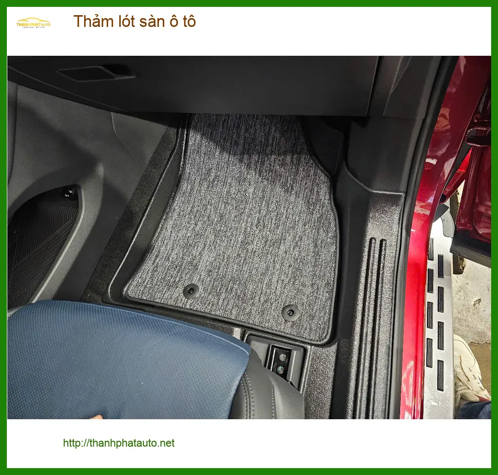 Chị Minh thay thảm lót sàn ô tô Honda CRV tại Quận 4 để nâng tầm không gian nội thất ảnh thực tế 4
