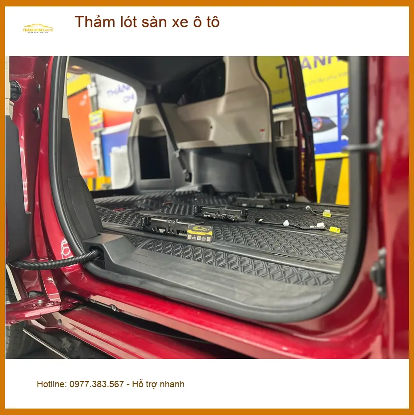 Anh Minh lắp thảm lót sàn ô tô Mazda CX-5 tại Quận 11 dễ vệ sinh