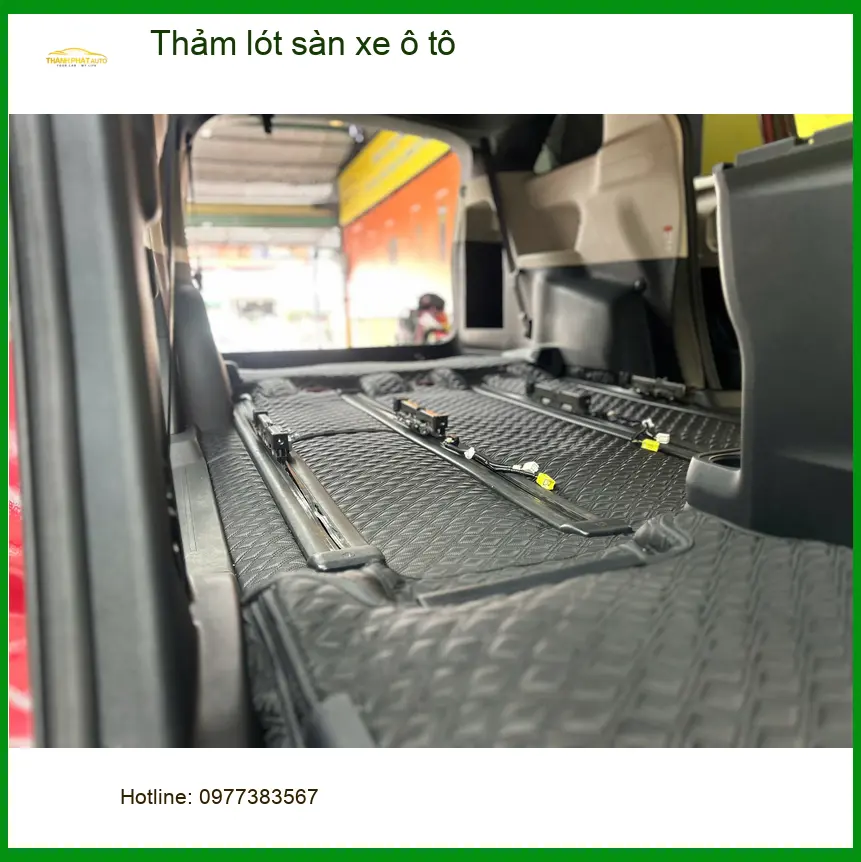 Anh Minh lắp thảm lót sàn ô tô Mazda CX-5 tại Quận 11 dễ vệ sinh ảnh thực tế 3