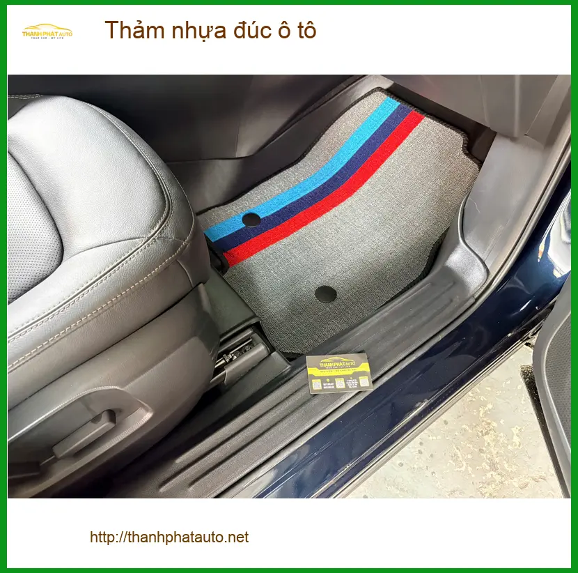 Anh Khải lắp thảm nhựa đúc ô tô Kia K3 tại Quận Huyện Nhà Bè để giữ sạch xe ảnh thực tế 3