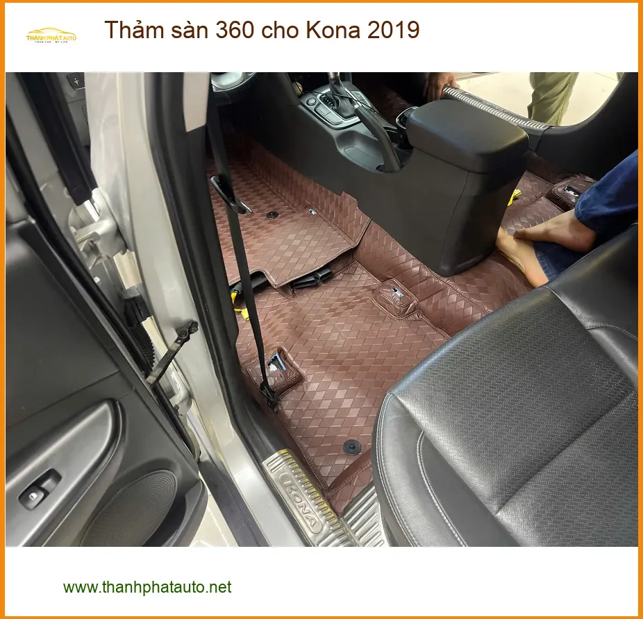 Anh Quang lắp thảm sàn 360 cho Kona 2019 tại Quận 12