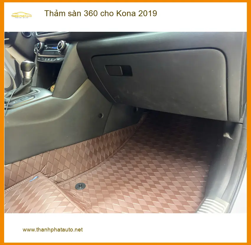 Chị Mai lắp thảm sàn 360 cho Kona 2019 tại Quận 4 để nội thất luôn sạch đẹp ảnh thực tế 2