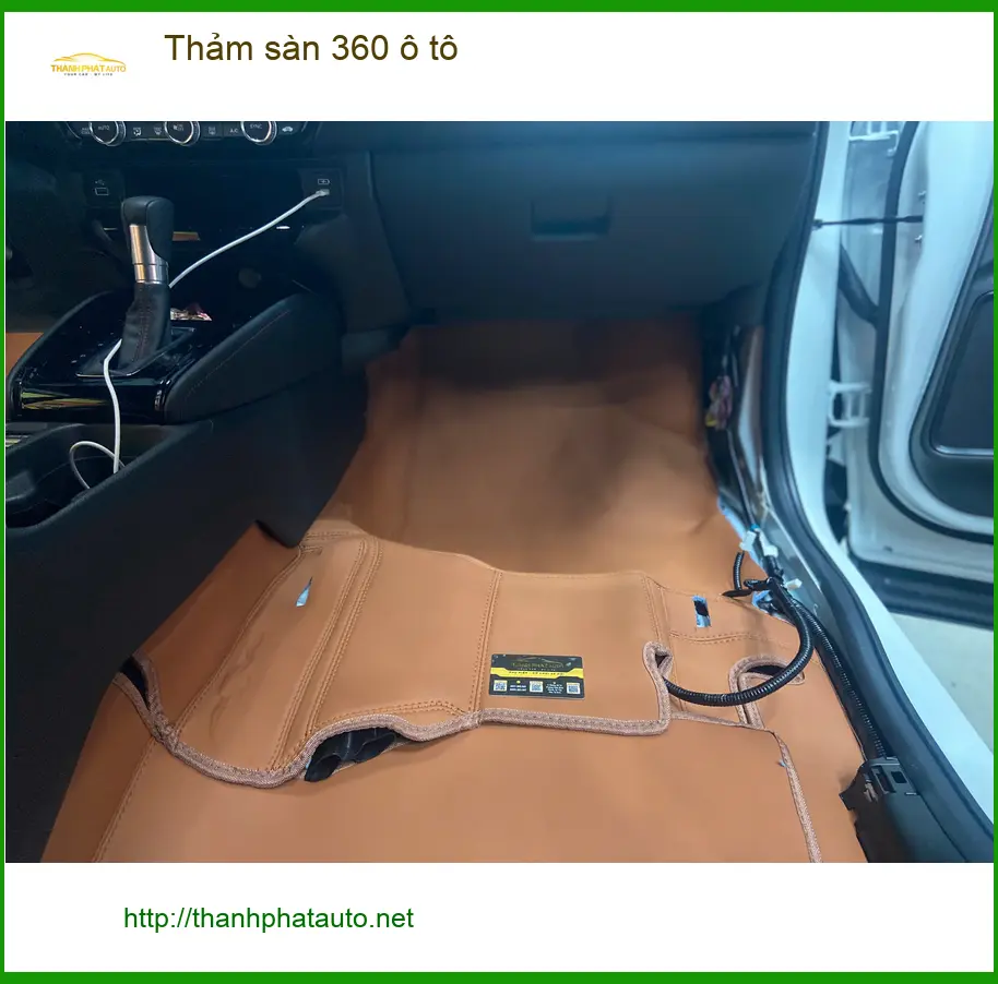 Anh Minh lắp thảm sàn 360 ô tô cho VinFast Lux A2.0 tại Thủ Đức, chống bẩn hiệu quả. ảnh thực tế 2