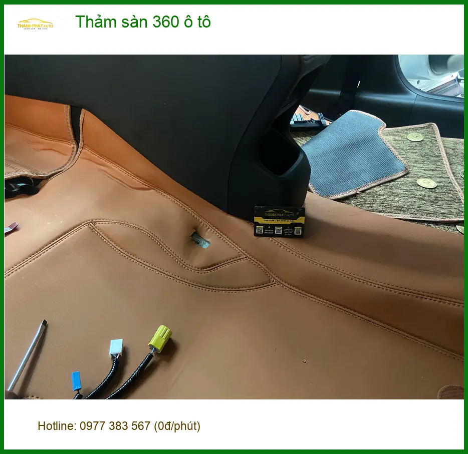 Anh Thắng lắp thảm sàn 360 ô tô cho Toyota Vios tại Quận Tân Phú