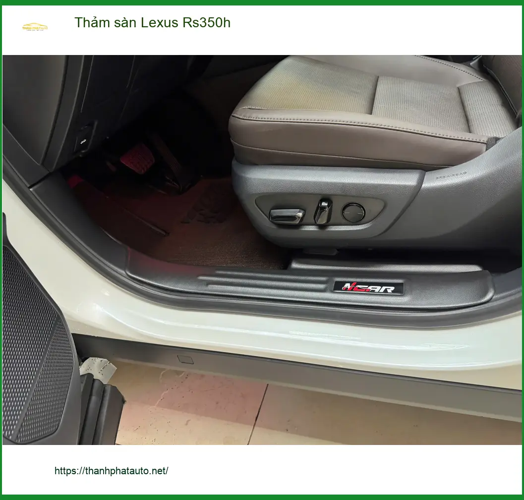 Anh Hưng lắp thảm sàn Lexus Rs350h tại Quận 5 để nội thất xe luôn sạch đẹp