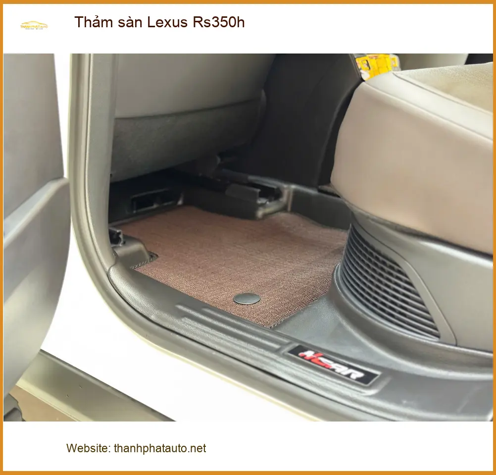 Chị Thảo lắp thảm sàn Lexus RS350h tại Củ Chi để nội thất xe luôn sạch sẽ ảnh thực tế 2