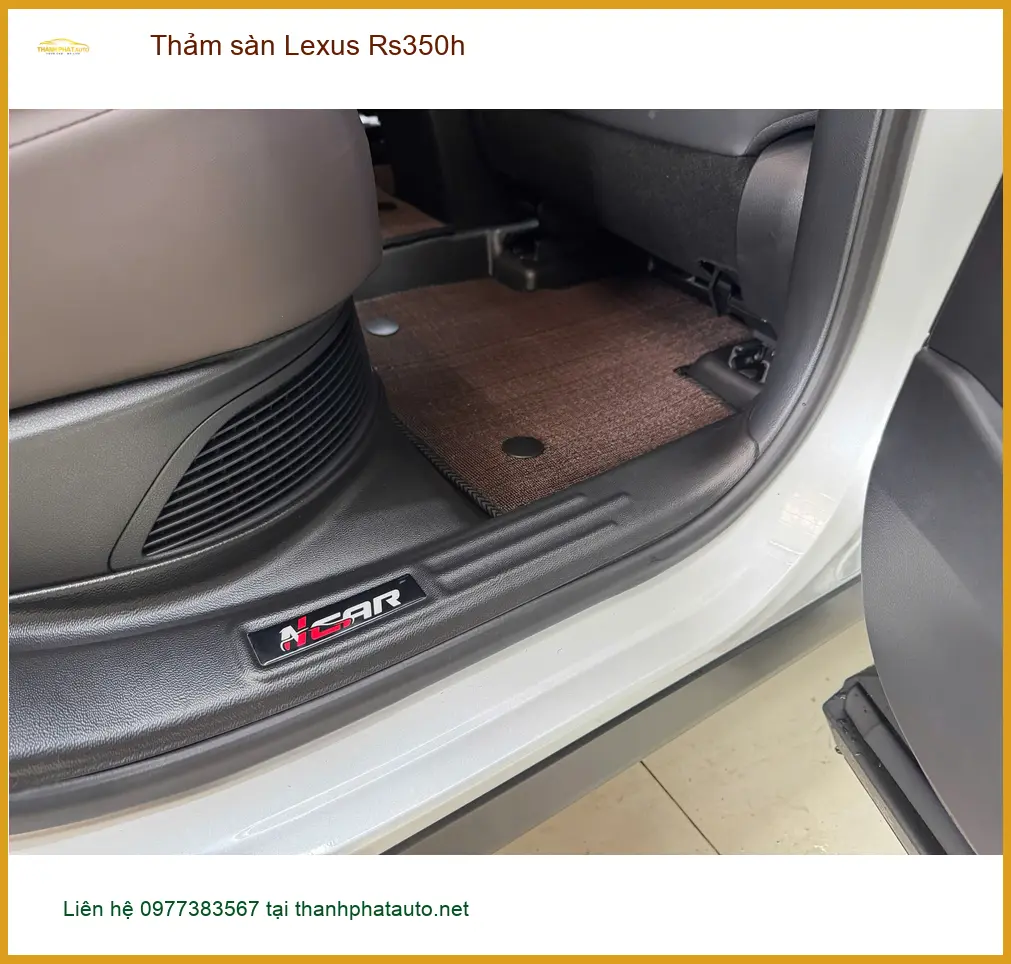 Anh Tấn thay thảm sàn Lexus RS350H tại Quận 11 để không gian xe sạch sẽ hơn ảnh thực tế 2