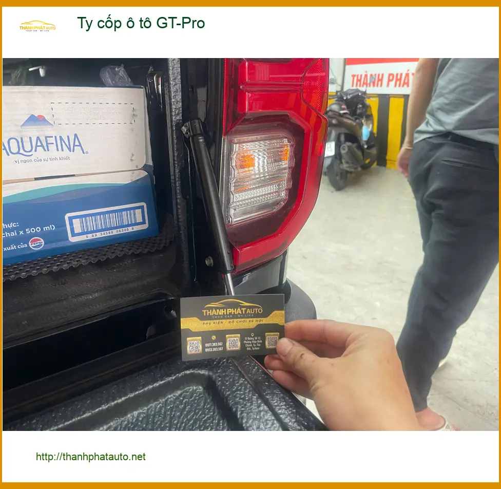 Anh Khải lắp Ty cốp ô tô GT-Pro cho Honda CR-V tại Quận 10 để nâng tầm tiện ích xe ảnh thực tế 3