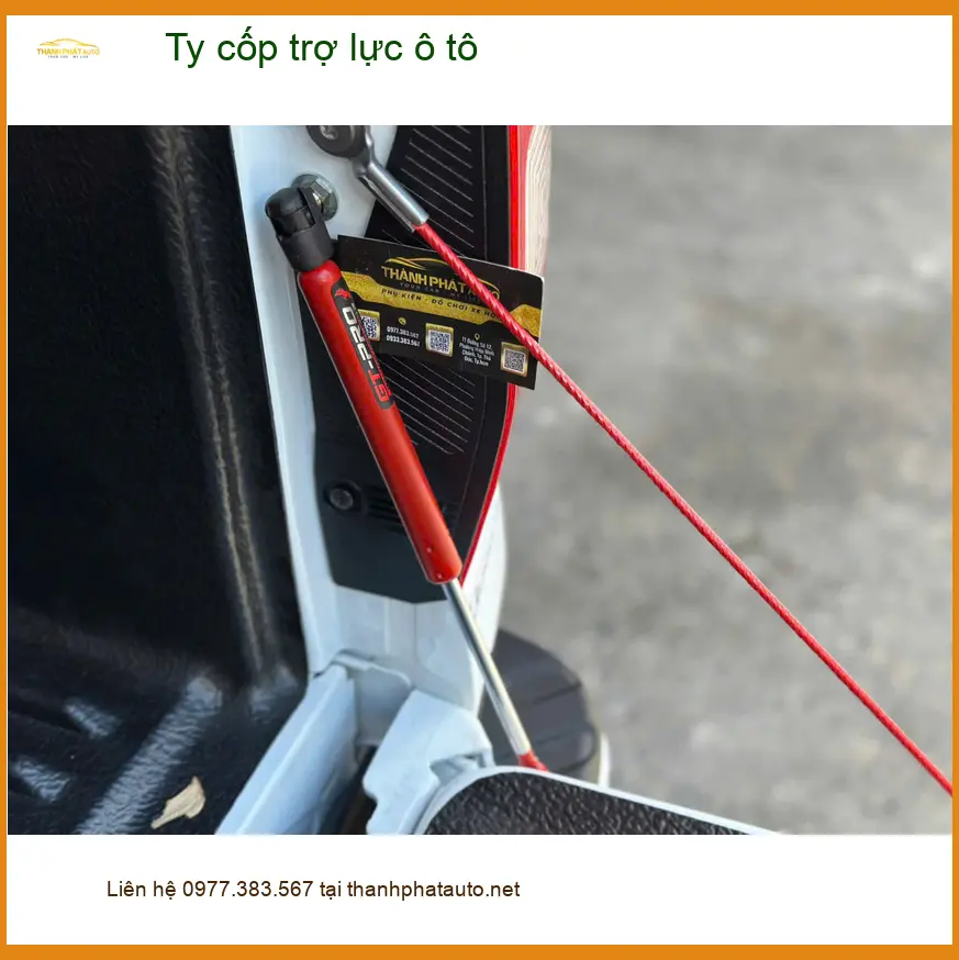 Chú Vinh độ ty cốp trợ lực ô tô Toyota Camry ở Quận Gò Vấp. ảnh thực tế 4