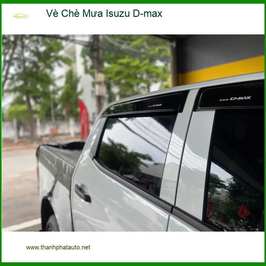 Anh Tấn lắp vè che mưa Isuzu D-max tại Quận Tân Bình để tránh nước tạt ảnh thực tế 2
