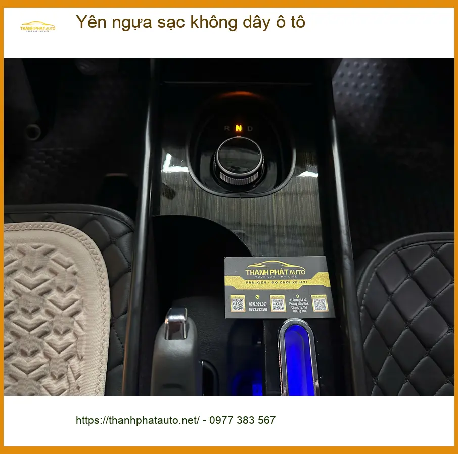 Anh Minh lắp yên ngựa sạc không dây ô tô Hyundai Creta Quận 9