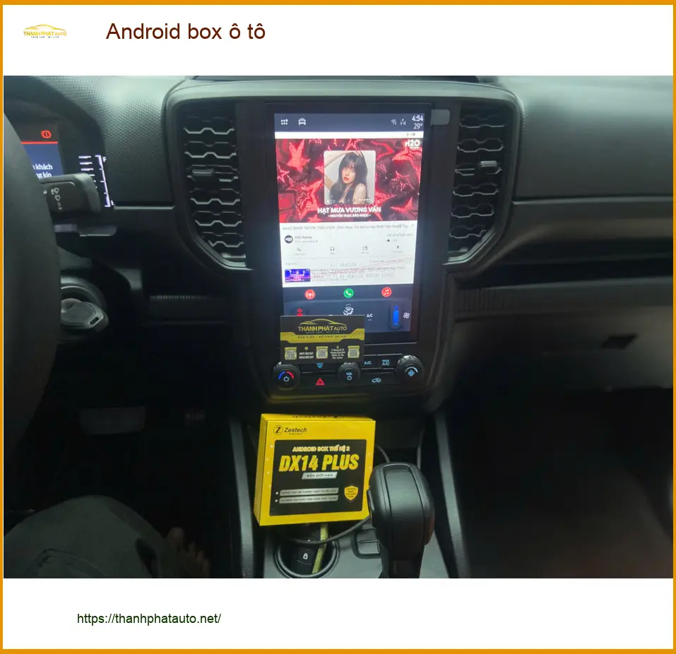 Anh Kiên lắp Android Box ô tô cho Kia Carnival tại Quận 2
