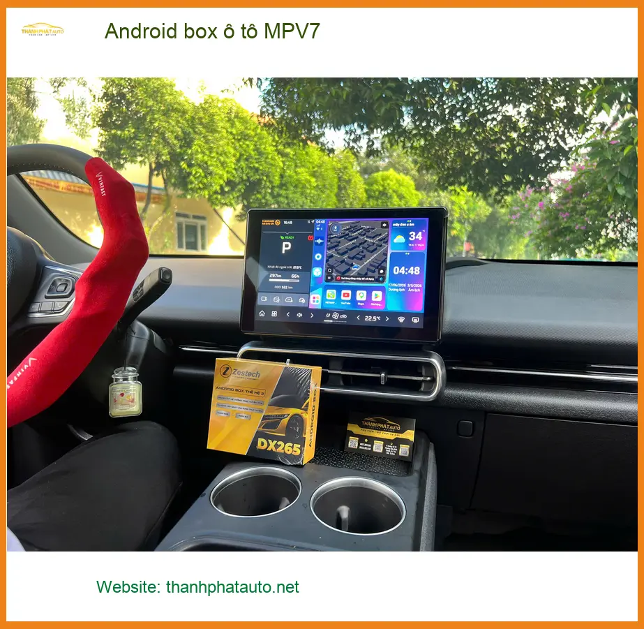 Anh Duy lắp Android box ô tô MPV7 cho Hyundai Santa Fe tại Quận 2 để con nhỏ xem hoạt hình ảnh thực tế 4