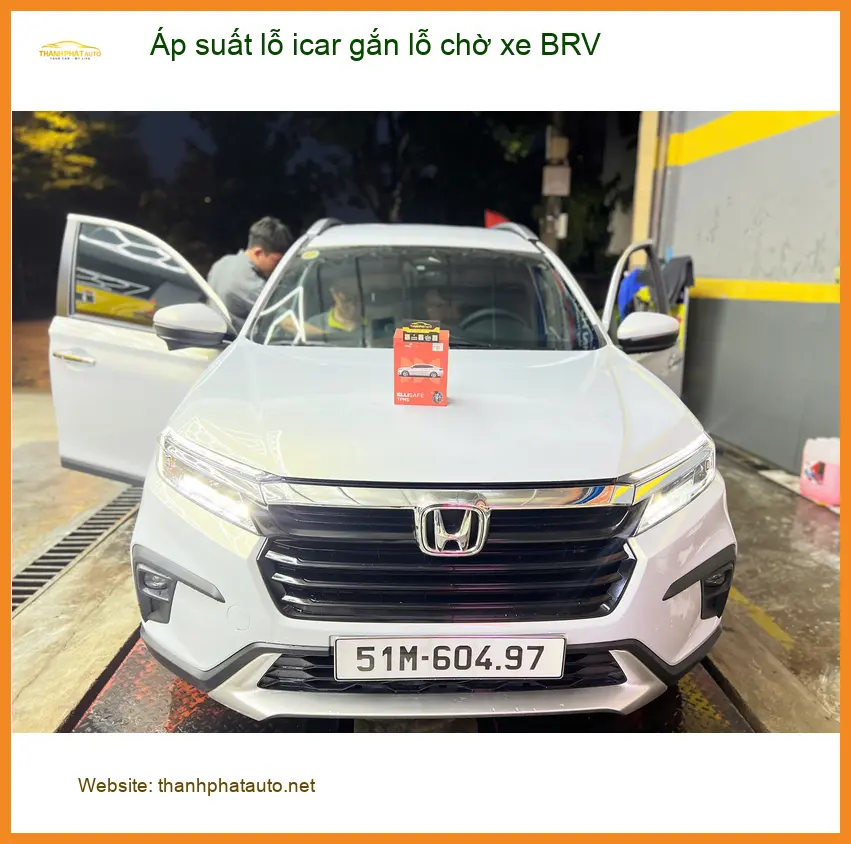 Chị Thảo lắp Áp suất lốp iCar gắn lỗ chờ BRV tại Quận Thủ Đức ảnh thực tế 4
