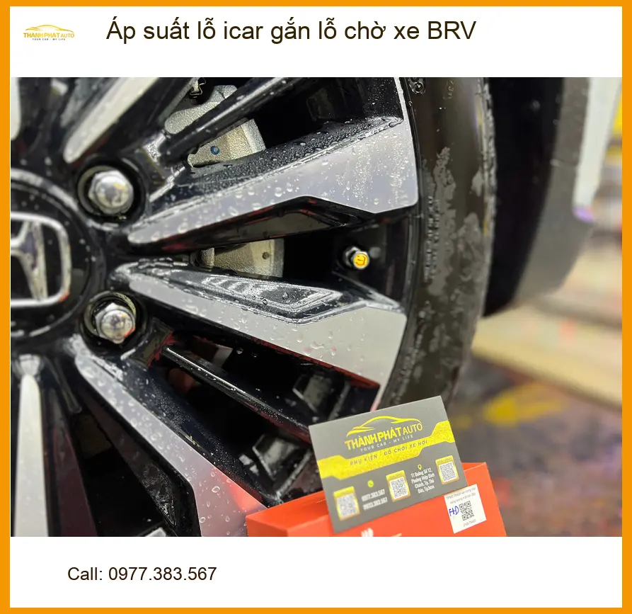 Anh Trường gắn cảm biến áp suất lốp iCar cho Honda BR-V tại Hóc Môn