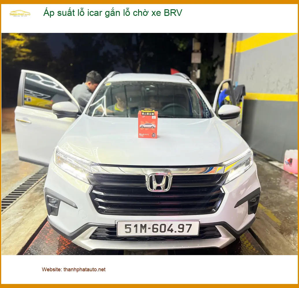 Anh Trường gắn cảm biến áp suất lốp iCar cho Honda BR-V tại Hóc Môn ảnh thực tế 2