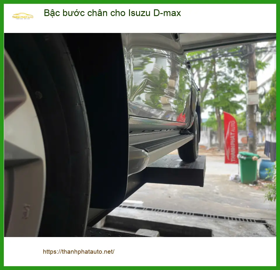 Anh Kiệt lắp bậc bước chân Isuzu D-max tại Quận Tân Phú giúp lên xuống an toàn ảnh thực tế 2