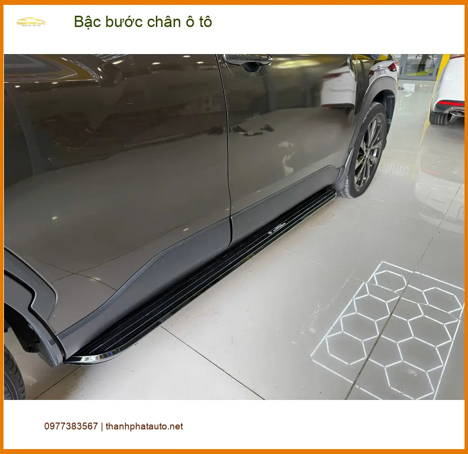 Chị Thảo lắp bậc bước chân ô tô cho Kia Sorento tại Quận Thủ Đức tiện cho con nhỏ ảnh thực tế 3