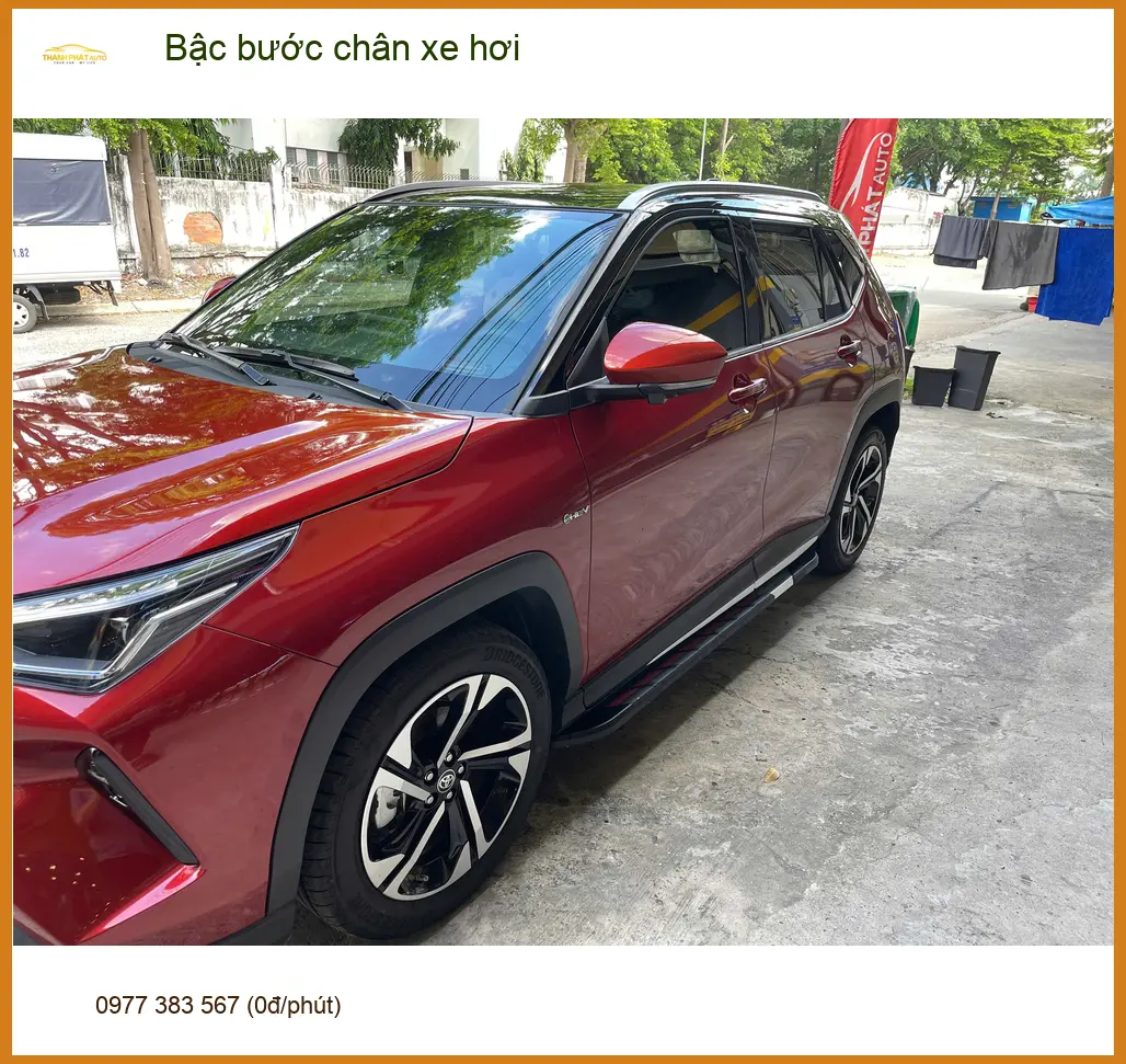Anh Quý lắp bậc bước chân xe hơi Hyundai Santa Fe tại Quận 3