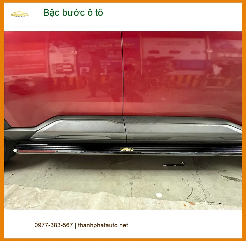 Anh Tùng lắp bậc bước ô tô Hyundai Santa Fe tại Gò Vấp để thuận tiện lên xuống ảnh thực tế 3