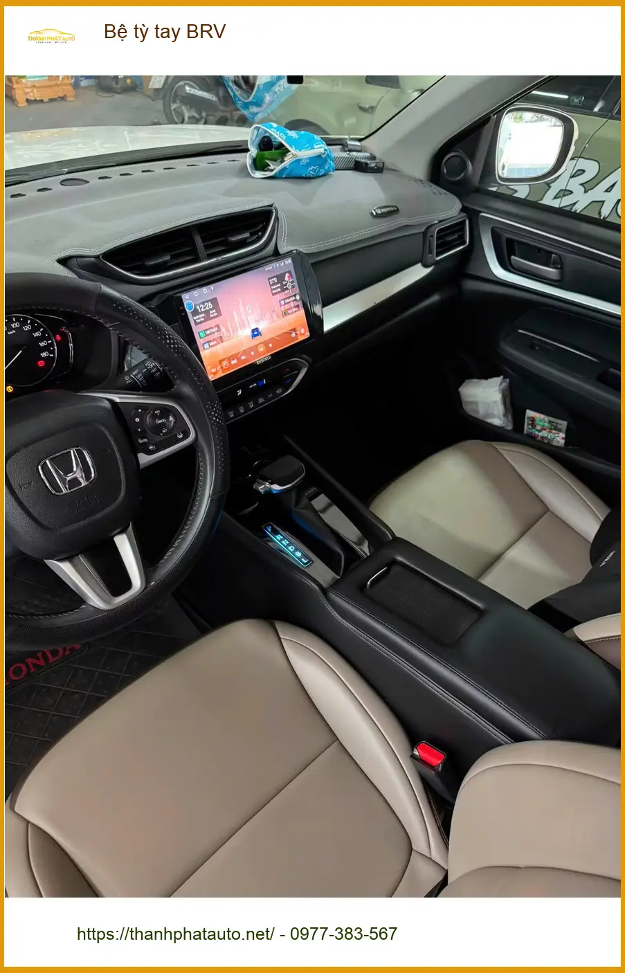Anh Khải lắp bệ tỳ tay BRV cho Honda BR-V tại Quận 12 để lái xe đỡ mỏi hơn ảnh thực tế 3