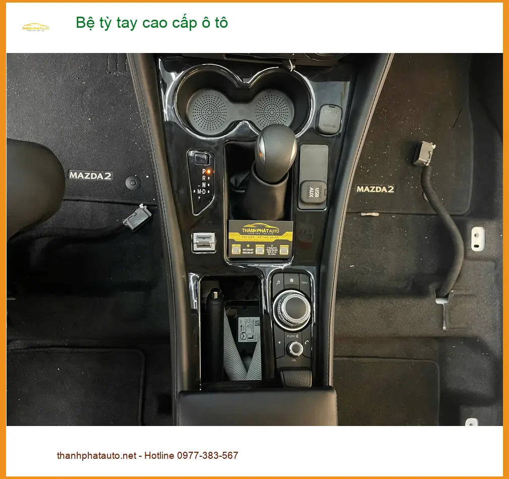 Anh Nhật nâng cấp bệ tỳ tay cao cấp cho Hyundai Grand i10 tại Quận Thủ Đức để giảm mỏi khi lái xe đường dài ảnh thực tế 4