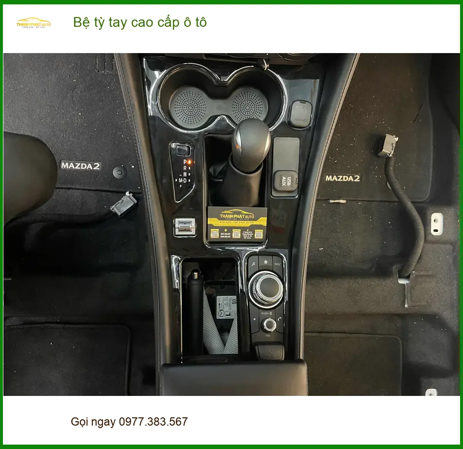 Anh Tùng tìm mua bệ tỳ tay cao cấp ô tô cho Toyota Vios ở Quận 8