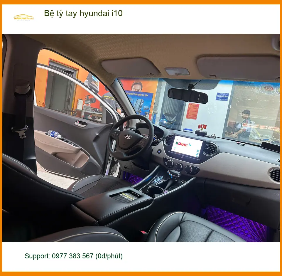 Anh Khải lắp bệ tỳ tay Hyundai i10 tại Quận Bình Thạnh để giảm mỏi khi lái xe