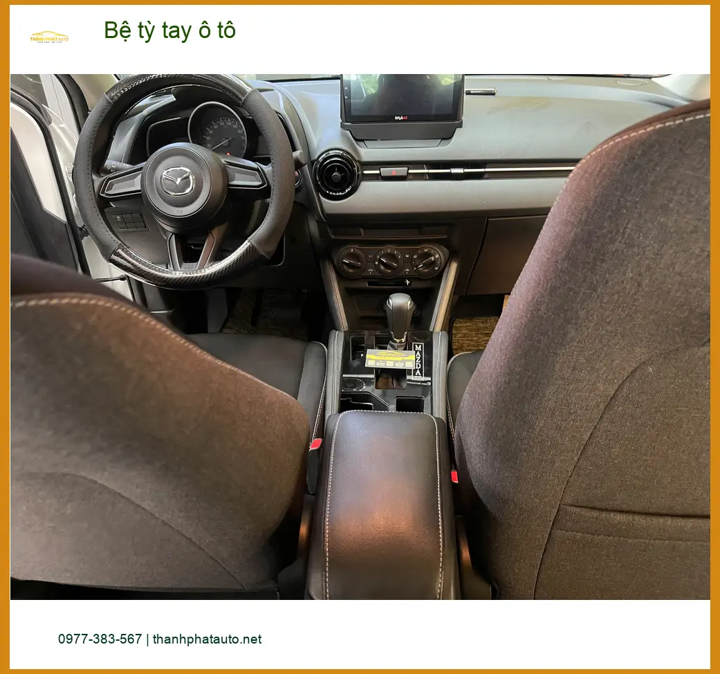 Anh Lâm lắp bệ tỳ tay ô tô Hyundai Accent tại Quận 10 lái xe đỡ mỏi ảnh thực tế 3