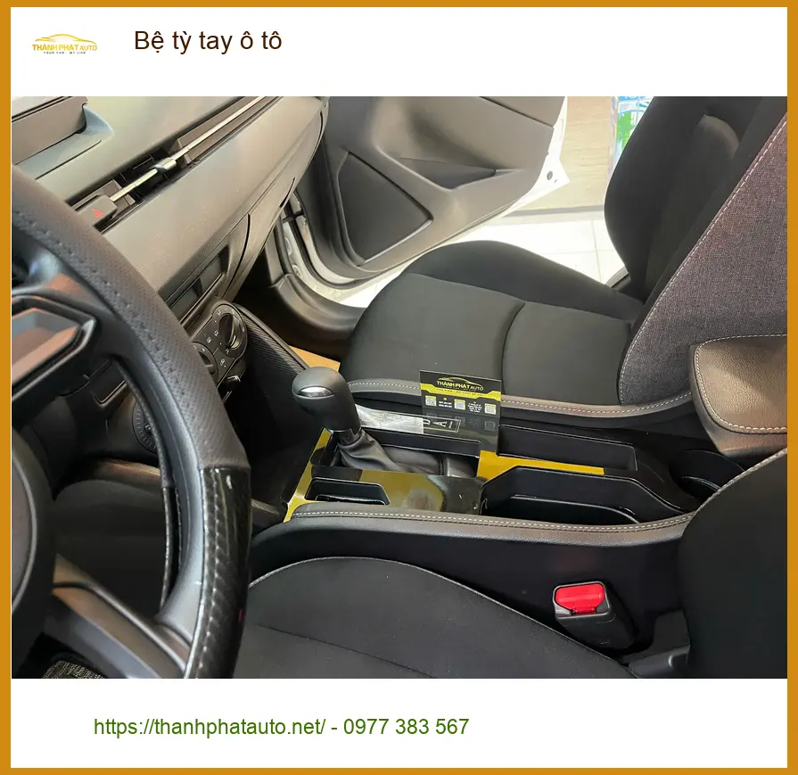 Anh Duy lắp bệ tỳ tay ô tô cho Kia K3 tại Quận Thủ Đức để lái xe thoải mái hơn ảnh thực tế 2