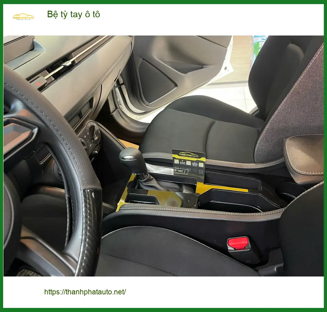 Anh Khang lắp bệ tỳ tay ô tô cho Honda HR-V tại Quận Bình Thạnh để lái xe thoải mái
