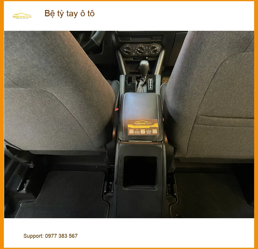Anh Minh lắp bệ tỳ tay ô tô cho Hyundai Accent tại Quận 3 vì hay kẹt xe