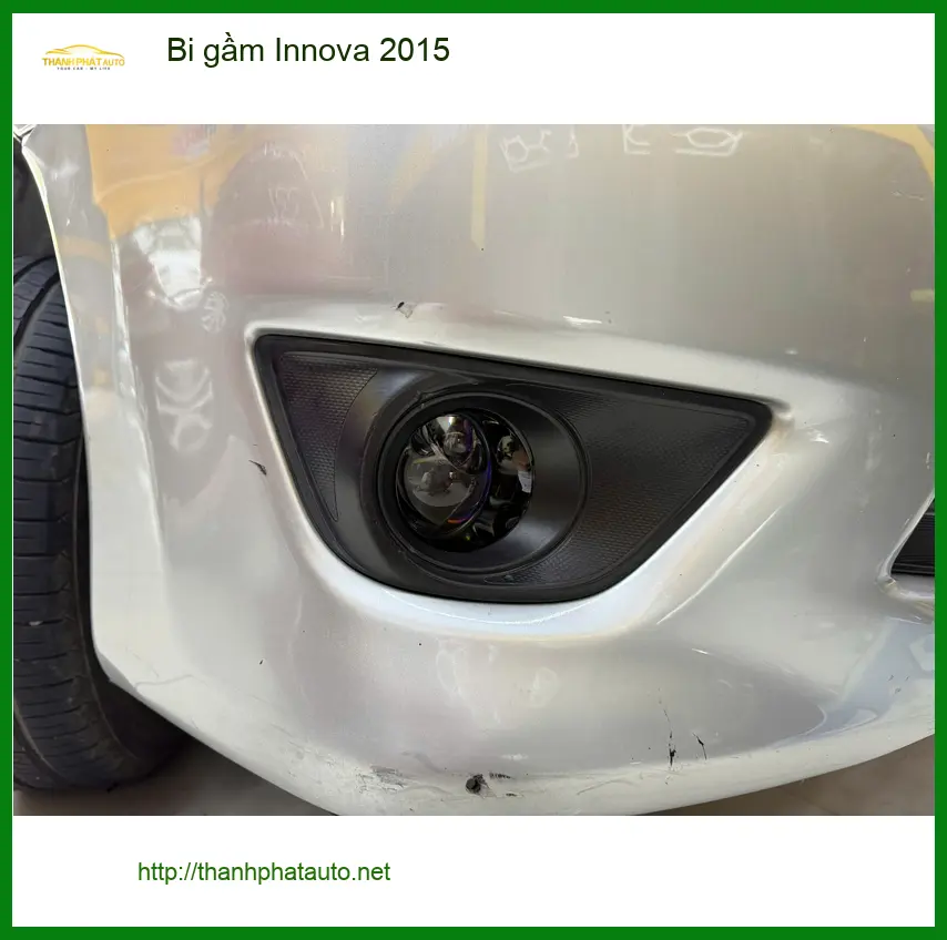 Anh Cường độ bi gầm Innova 2015 Quận 10 vì đèn zin quá tối khi đi đêm ảnh thực tế 4