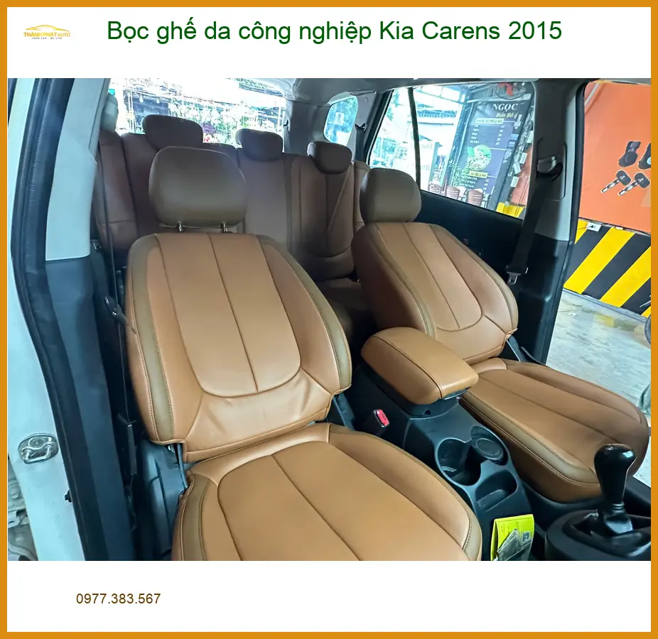 Anh Khiêm bọc ghế da công nghiệp Kia Carens 2015 tại Quận 5