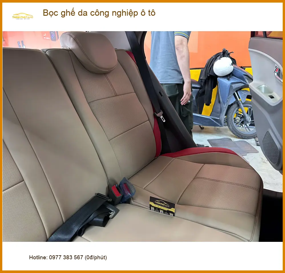 Chị Thảo bọc ghế da công nghiệp ô tô cho Honda CRV tại Quận Gò Vấp ảnh thực tế 3