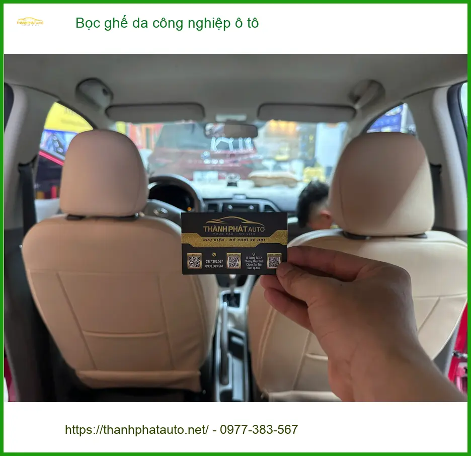 Anh Quang bọc ghế da công nghiệp Hyundai Accent Quận 6 vì ghế cũ đã xuống cấp nghiêm trọng ảnh thực tế 4