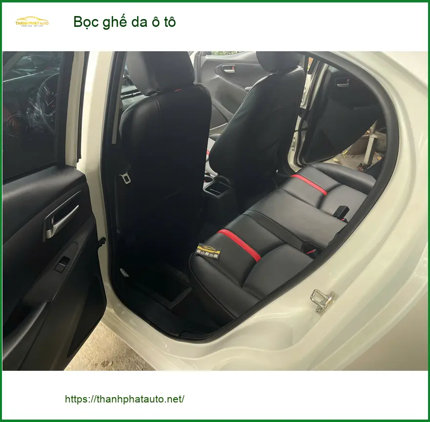 Chị Thanh Hương bọc ghế da ô tô Hyundai Santa Fe tại Cần Giờ nội thất sang trọng