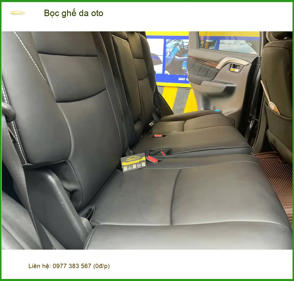 Anh Bách bọc ghế da ô tô Honda CRV tại Quận 9 để nội thất sang trọng hơn