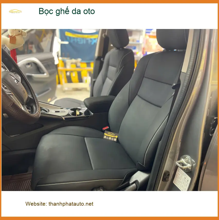 Anh Bách bọc ghế da ô tô Honda CRV tại Quận 9 để nội thất sang trọng hơn ảnh thực tế 4