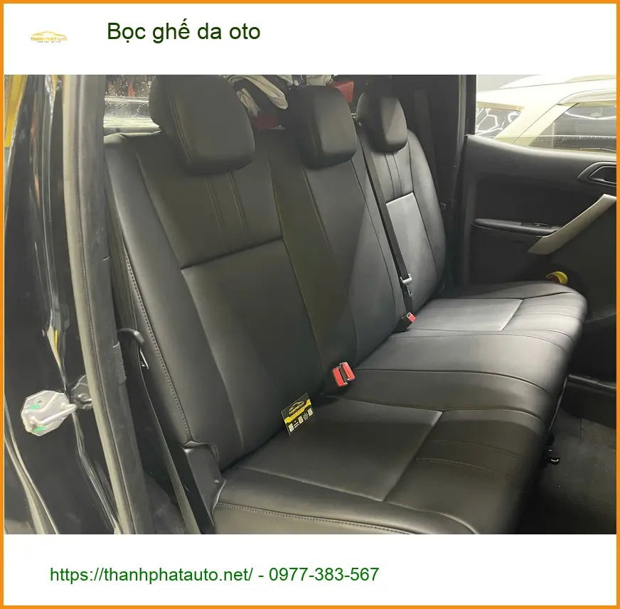 Anh Trọng bọc ghế da ô tô Hyundai Accent tại Quận 9 để nâng tầm không gian lái ảnh thực tế 2