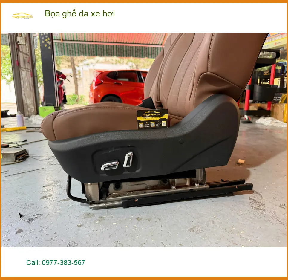 Ông Long bọc ghế da xe hơi Subaru Forester tại Quận 2 để nâng tầm sang trọng ảnh thực tế 2