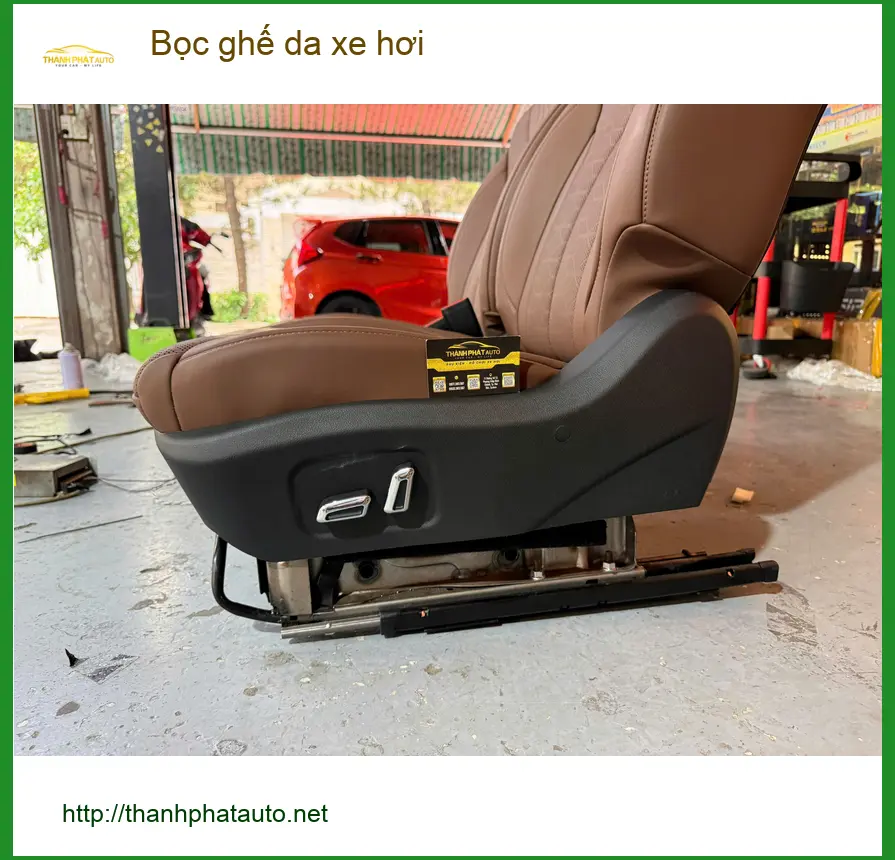 Cô Yến bọc ghế da Honda HR-V Quận 4, nội thất xe thêm phần đẳng cấp. ảnh thực tế 3