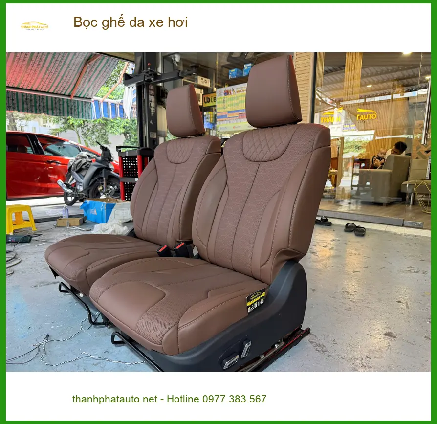 Anh Khang bọc ghế da Toyota Camry Quận Phú Nhuận: Nội thất mới sang trọng ảnh thực tế 3