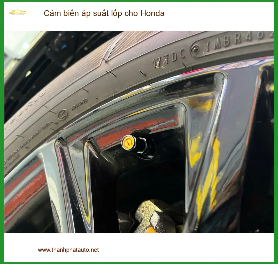 Anh Minh lắp cảm biến áp suất lốp cho Honda CR-V tại Hóc Môn để an tâm khi đi làm mỗi ngày