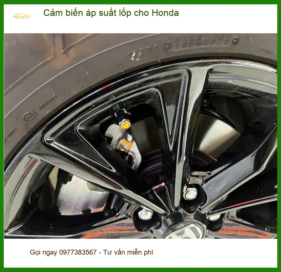 Anh Minh lắp cảm biến áp suất lốp cho Honda CRV tại Quận 2 để an tâm lái xe ảnh thực tế 3