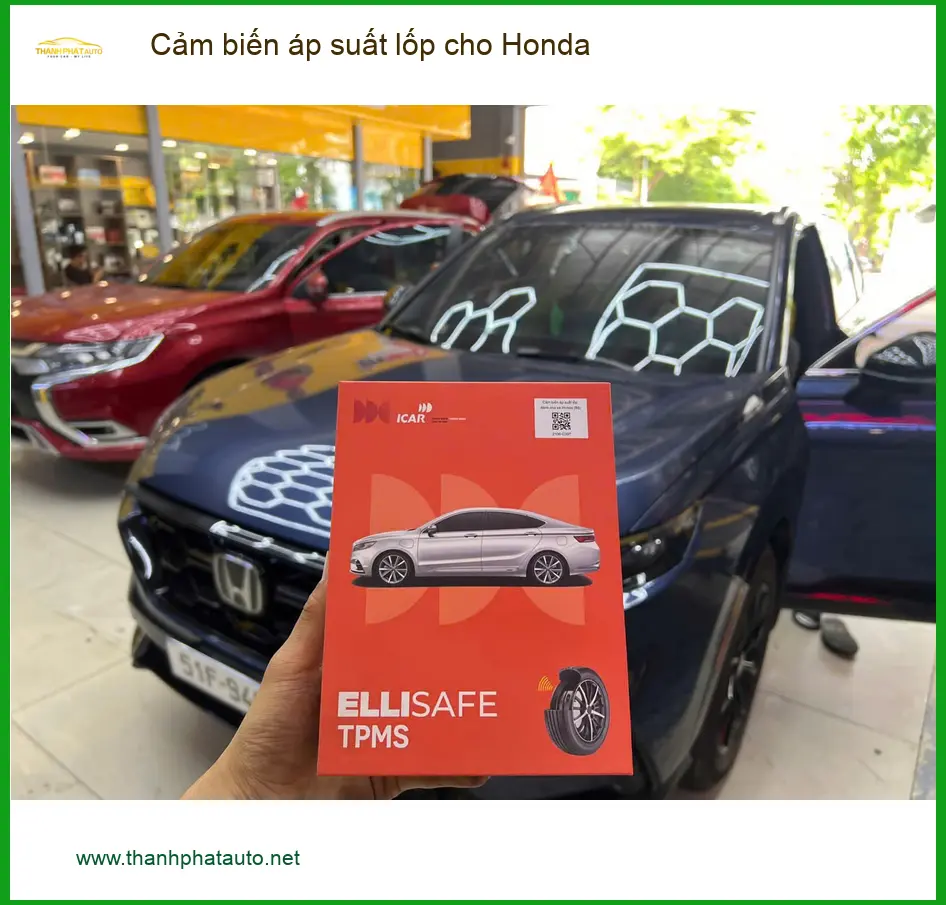 Anh Khải lắp cảm biến áp suất lốp cho Honda CR-V tại Quận Gò Vấp để kiểm soát lốp an toàn hơn