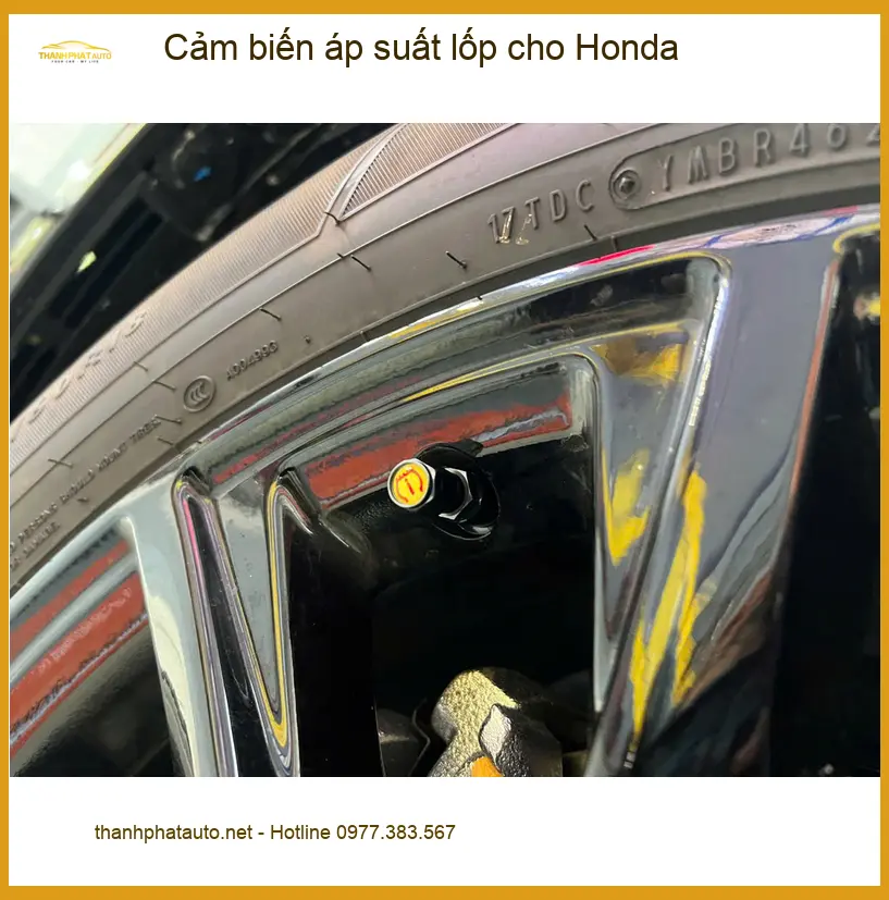 Anh Khải lắp cảm biến áp suất lốp cho Honda CR-V tại Quận Gò Vấp để kiểm soát lốp an toàn hơn ảnh thực tế 3