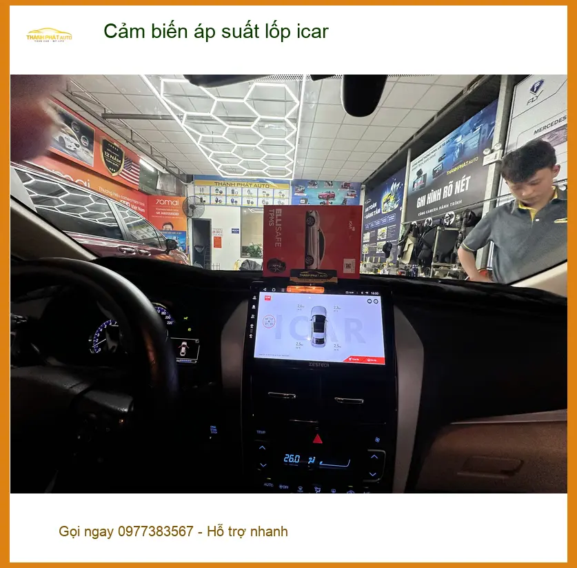 Anh Tùng lắp cảm biến áp suất lốp iCar cho Hyundai Kona tại Quận 2 để theo dõi lốp an toàn ảnh thực tế 3